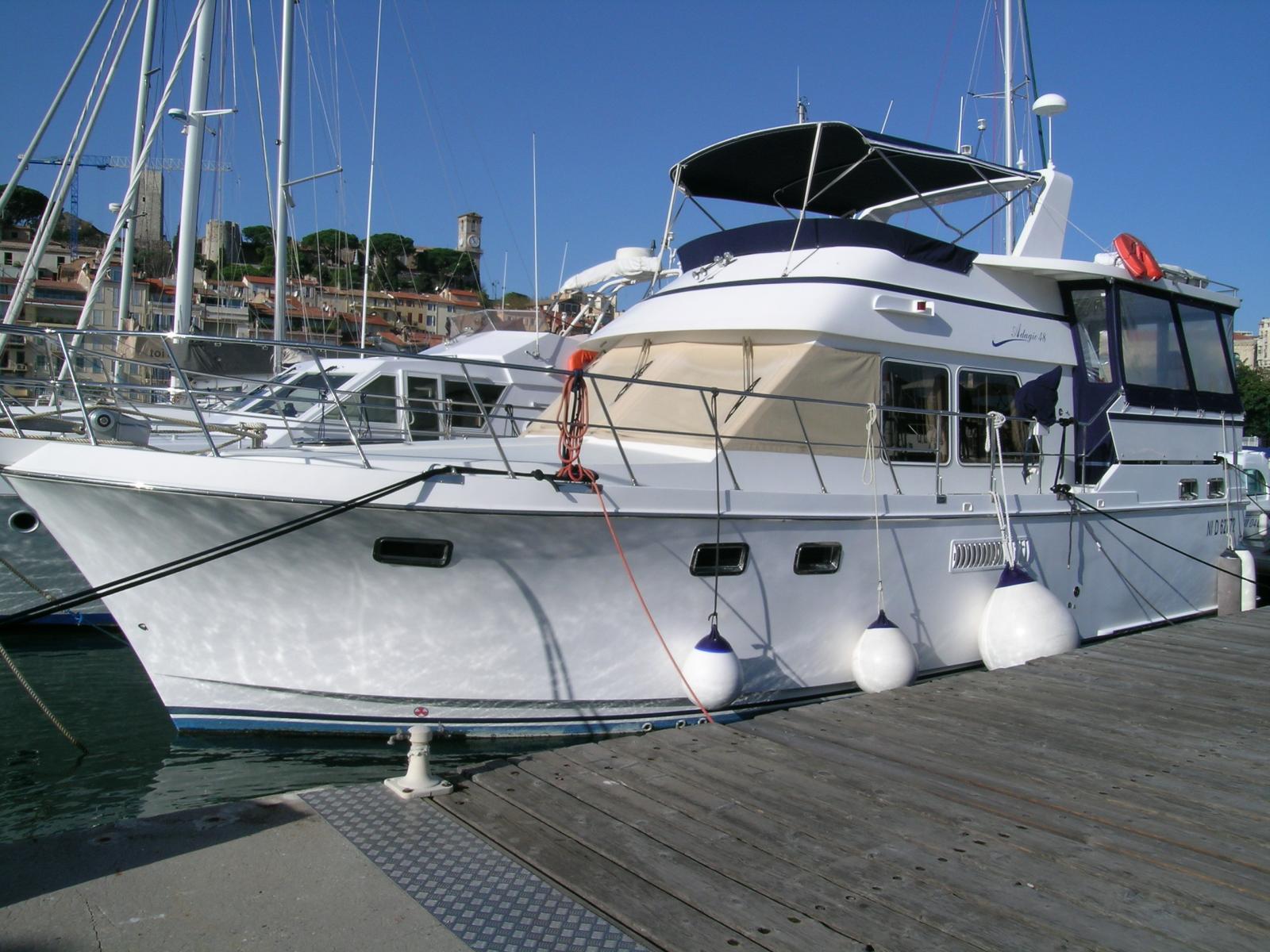 Adagio 48 sundeck