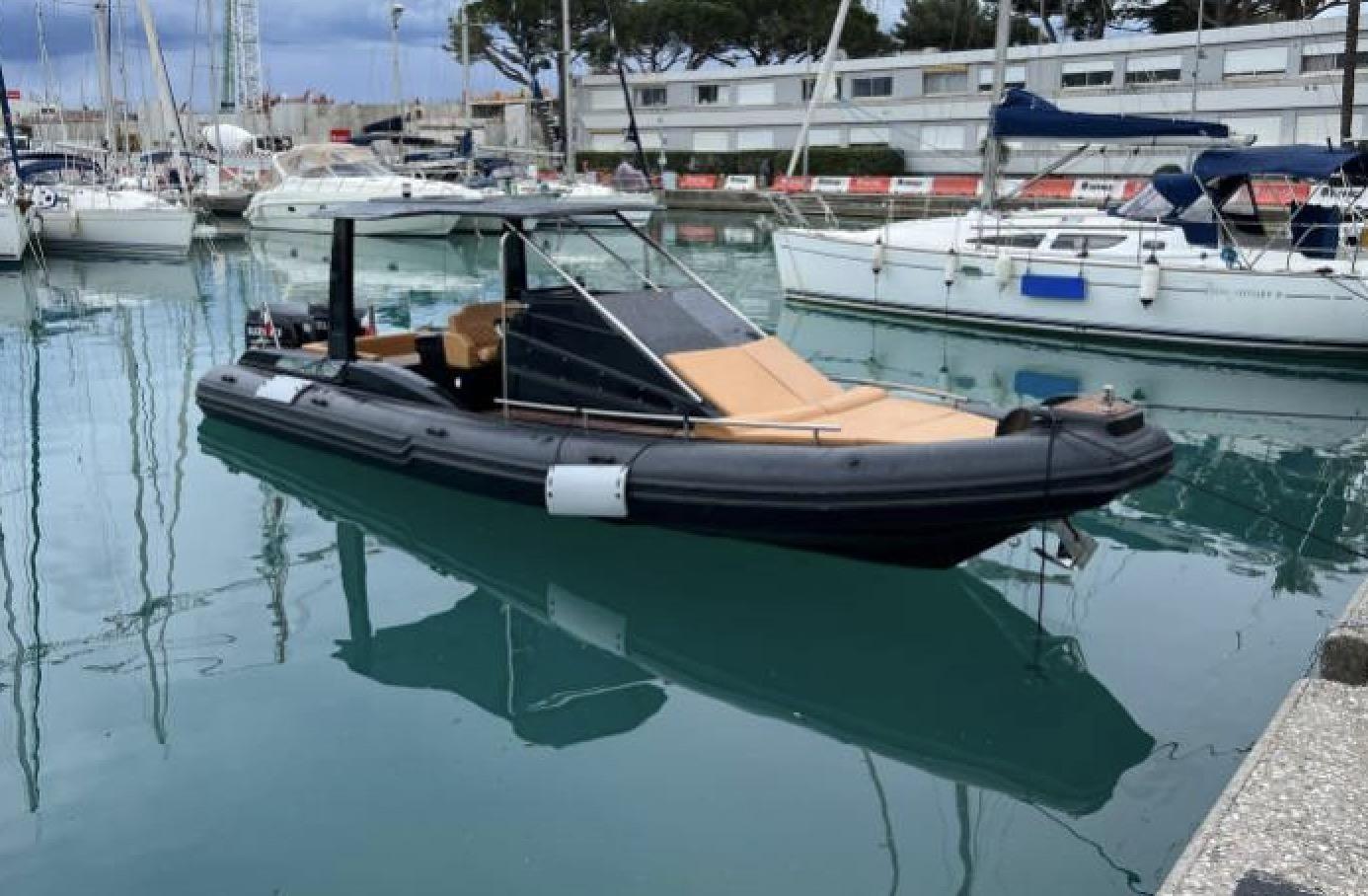 SeaQuest Yacht 963